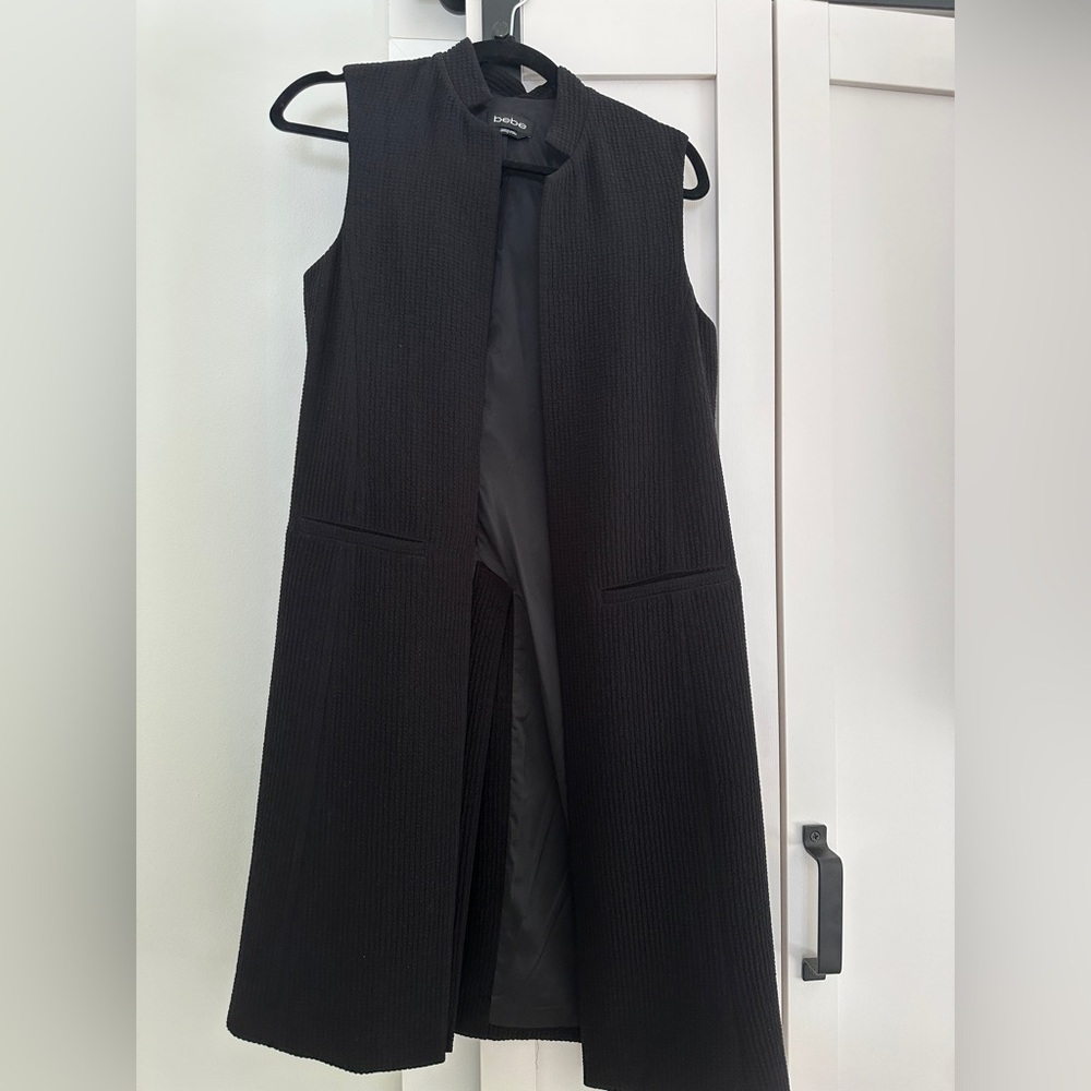 bebe Black Sleeveless Tunic Vest